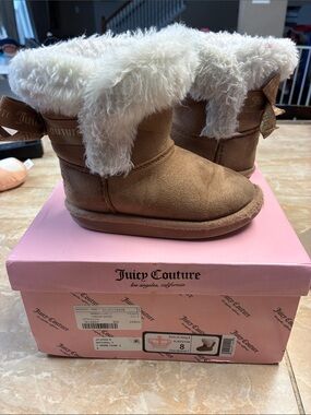 Toddler size 8 Juicy Couture King Girls Faux Fur Cold Weather Boots